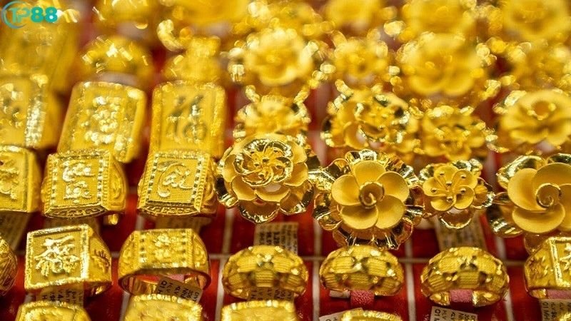 Nên Mua Vàng Nhẫn Hay SJC Tháng 4 Để Tối Ưu Lợi Nhuận? 2 mua-vang-1